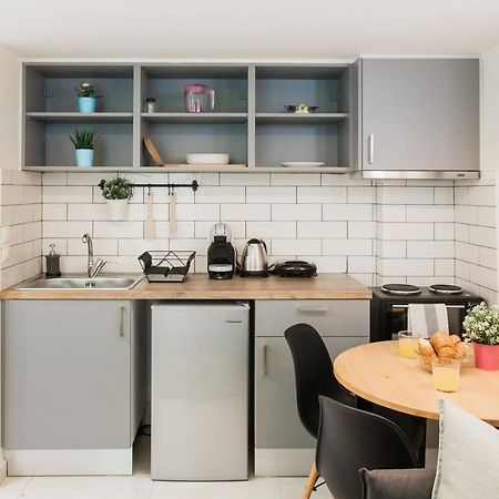 Be Based In This Groovy Loft In The City Center!! Atina Dış mekan fotoğraf