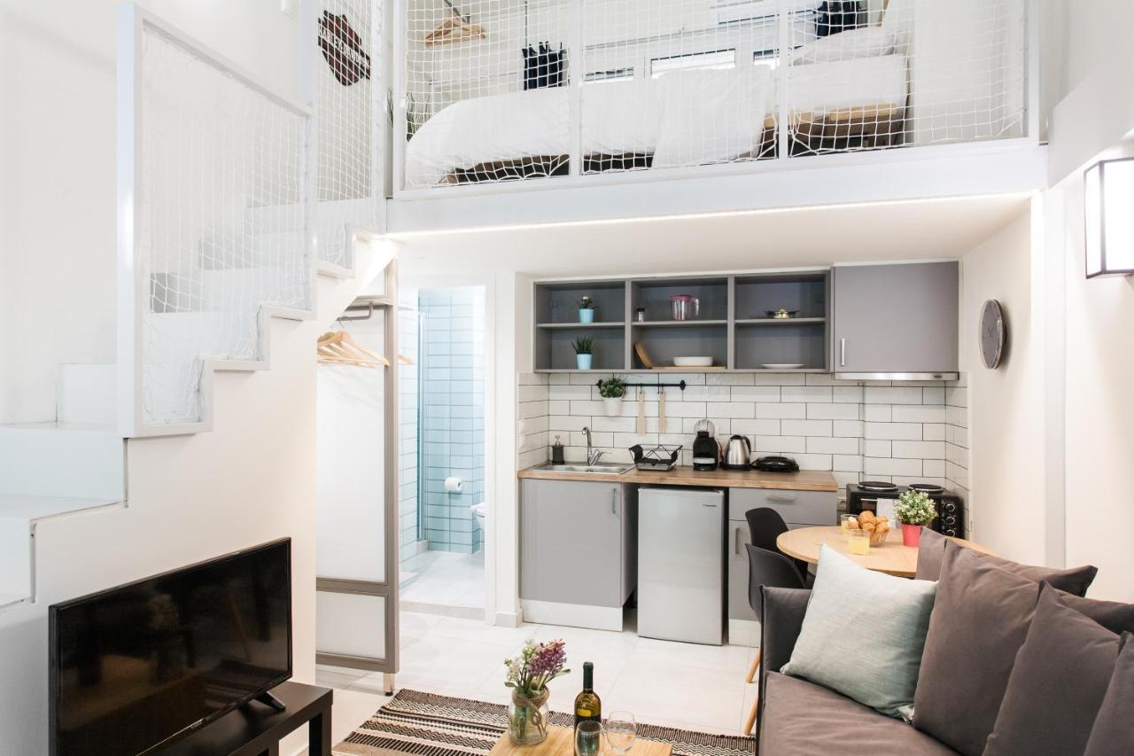 Be Based In This Groovy Loft In The City Center!! Atina Dış mekan fotoğraf